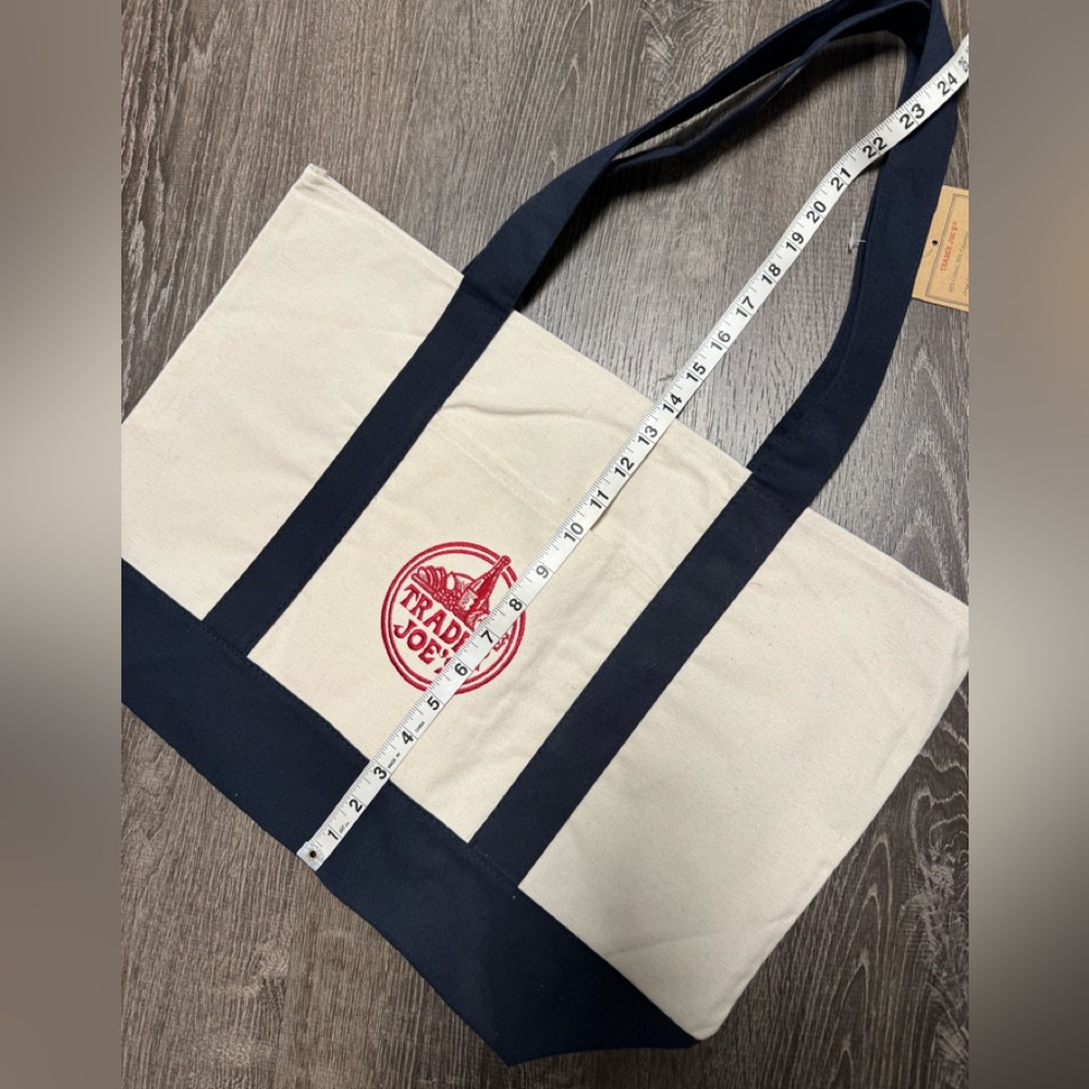 Trader Joe’s Traditional Reusable Large Tote Bag Canvas Cream/ Blue New With Tag - Picture 7 of 8